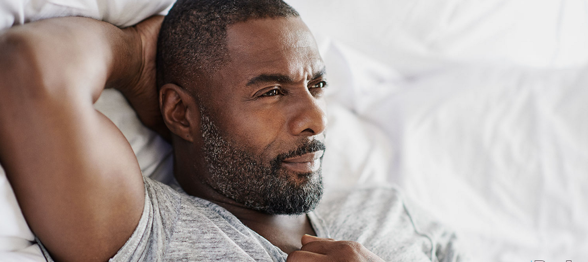 Idris Elba não conseguiu o título de 007, mas conseguiu o de Homem Mais Sexy do Mundo