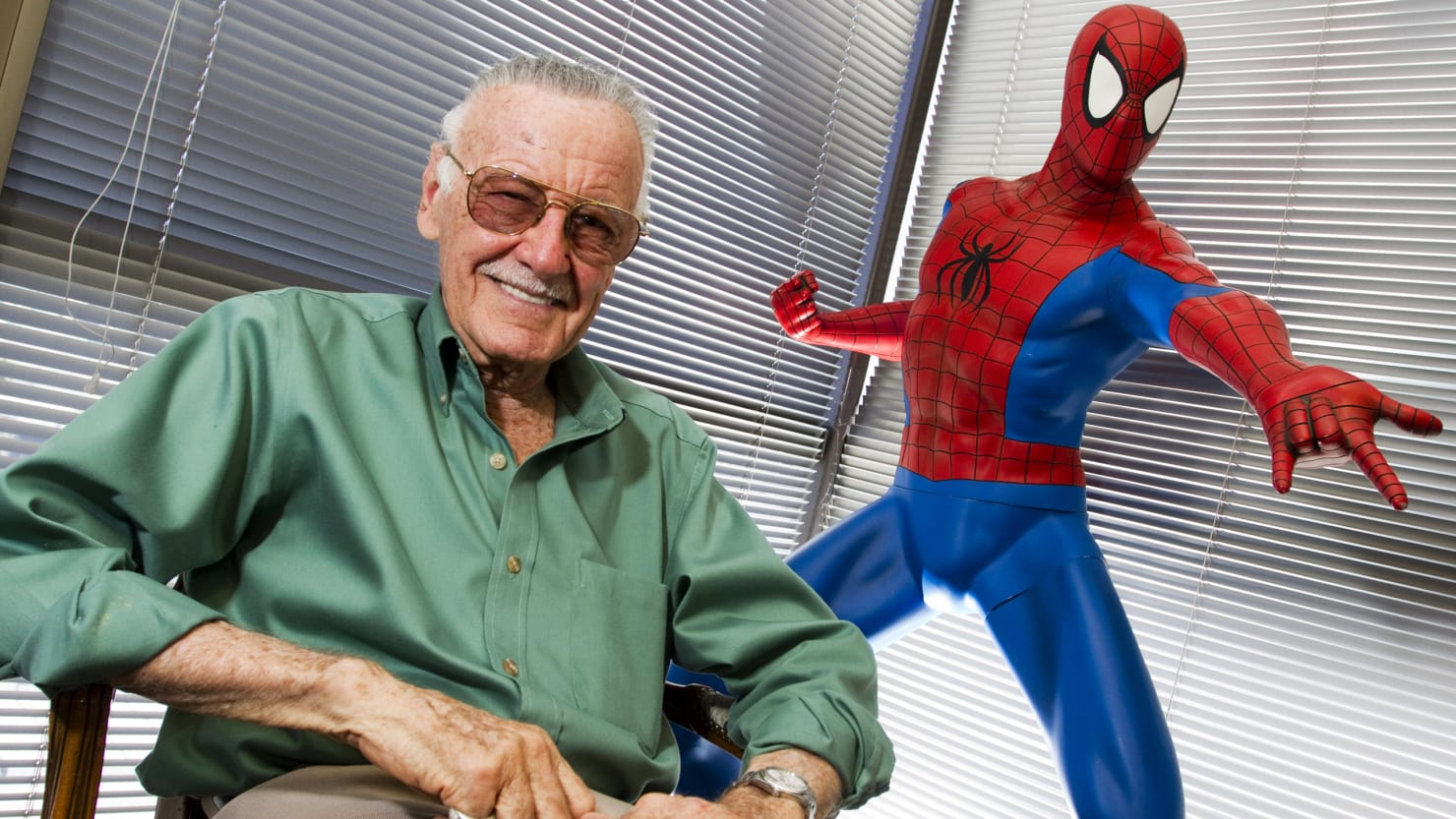 DC Comics homenageia Stan Lee em suas HQs de janeiro