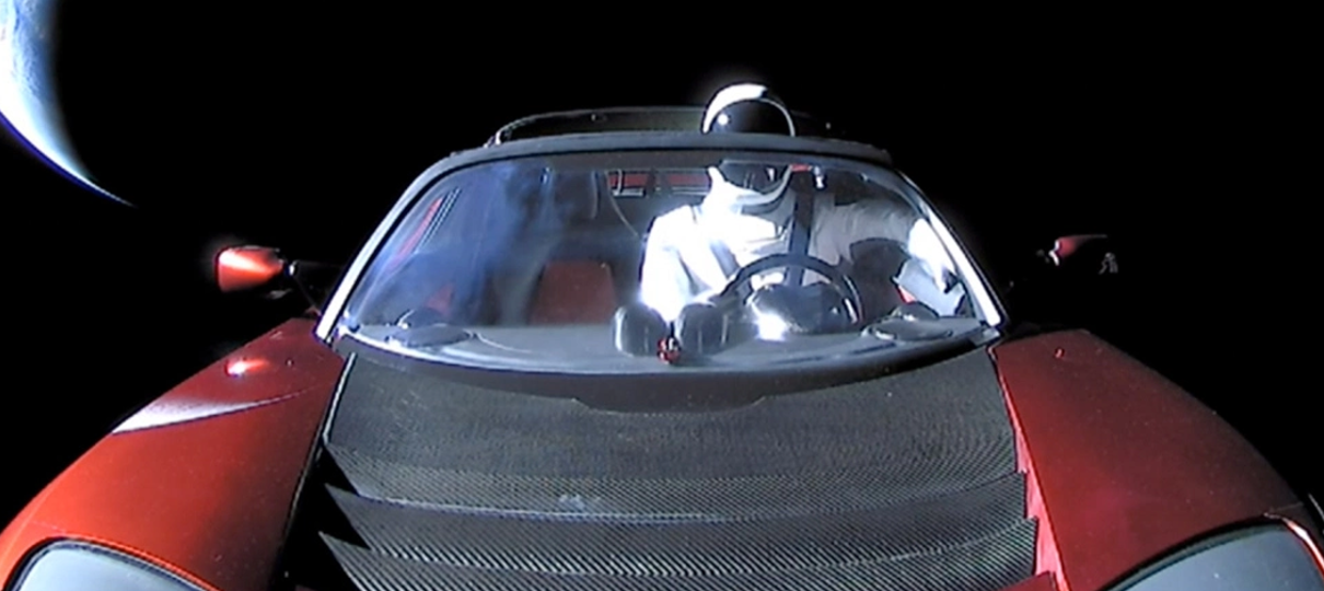 Tesla Roadster chega ao ponto mais distante do Sol