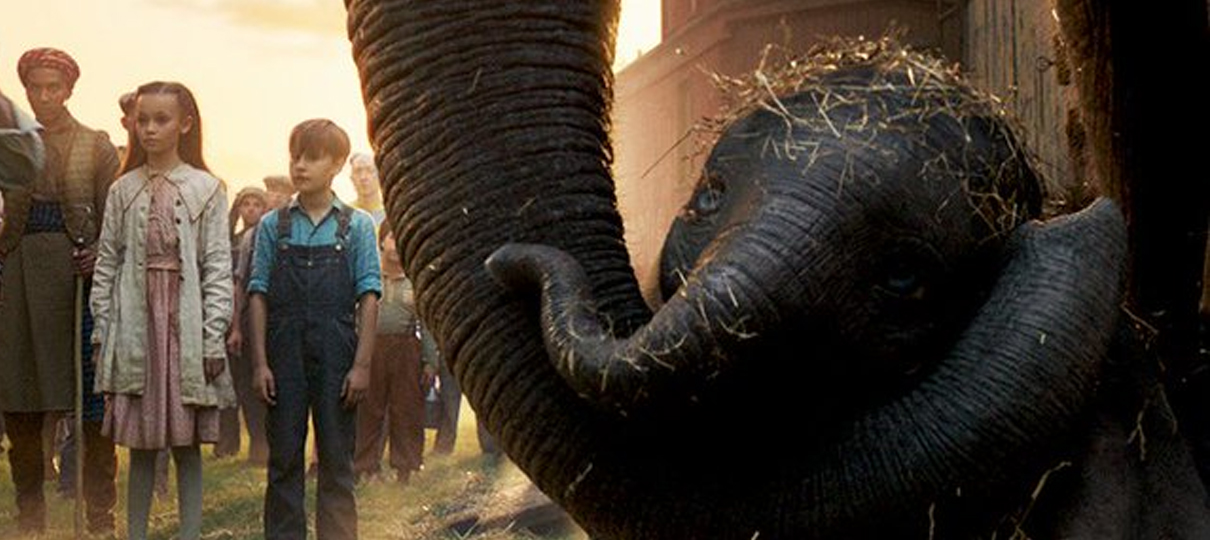 Dumbo aparece ao lado de sua mãe em nova foto do filme