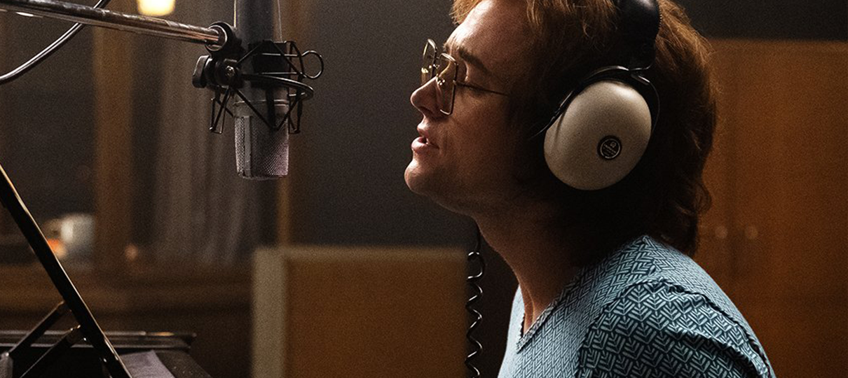 Rocketman | Nova imagem mostra Taron Egerton cantando e tocando piano