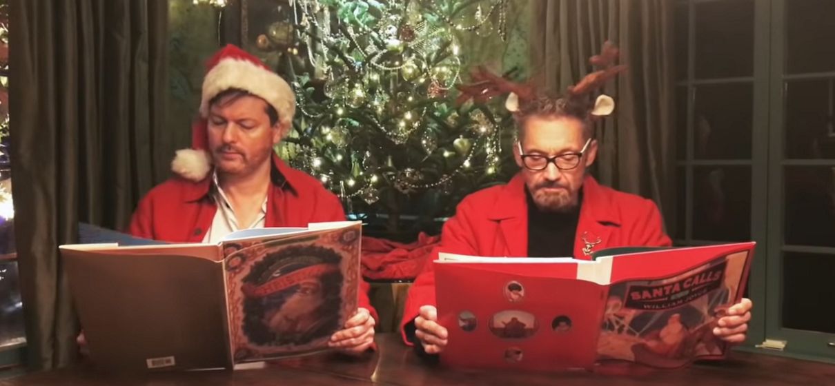 Vozes originais de Solid Snake e Liquid Snake lêem contos de Natal versão Metal Gear