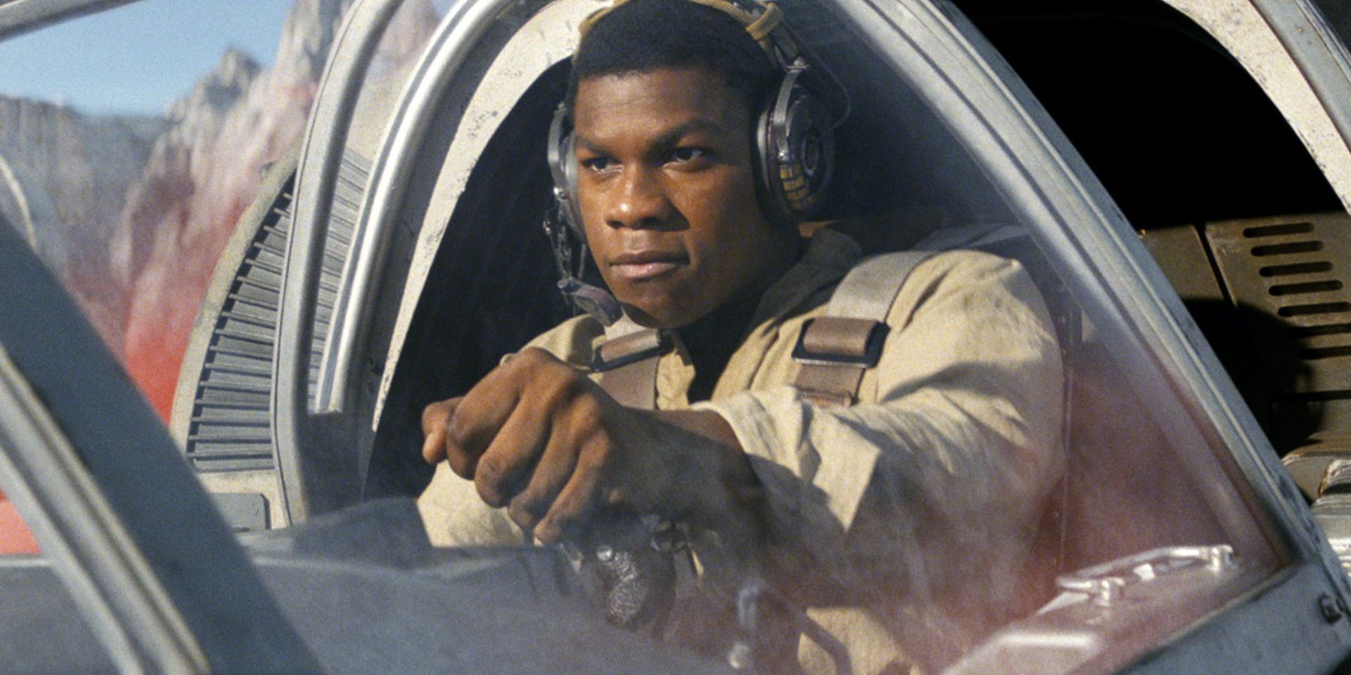 Star Wars: Episódio IX | John Boyega publica foto com as mãos sujas