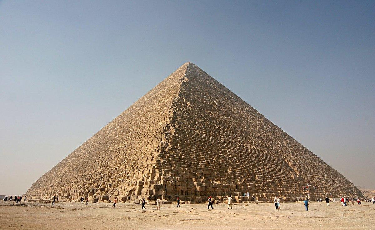 Pirâmide de Quéops pode conter trono feito a partir de metais de meteorito