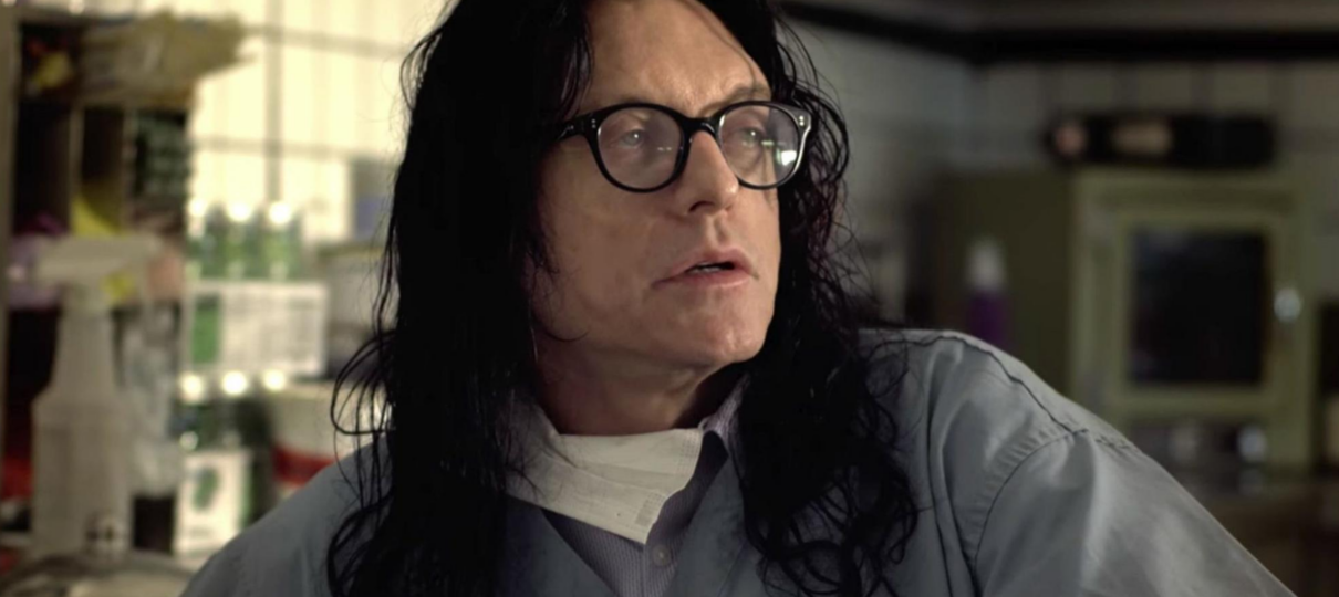 Tommy Wiseau, diretor do pior filme do mundo, fará filme de terror sobre tubarões