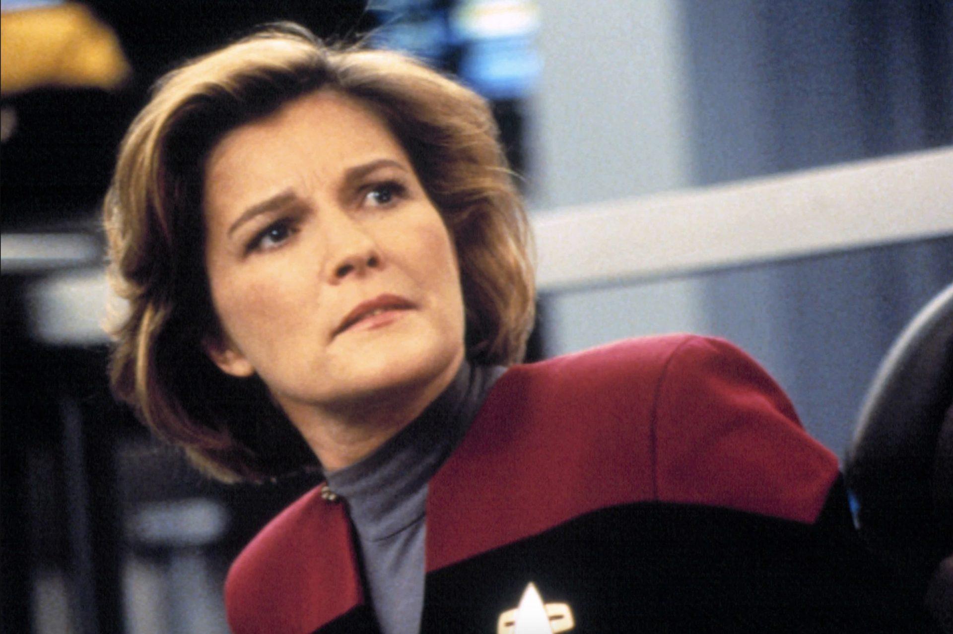 Star Trek | Capitã Janeway envia mensagem de apoio para a Capitã Marvel!