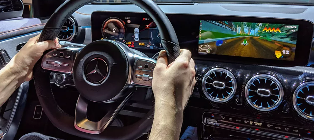 É possível controlar jogo no estilo Mario Kart usando um carro de verdade