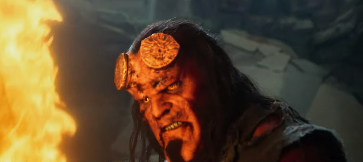 Hellboy luta contra criaturas gigantes em novos trailers do filme; assista