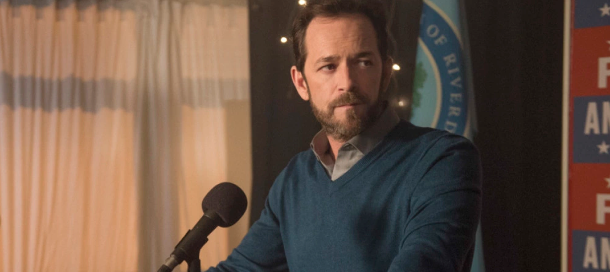 Luke Perry é homenageado em episódio de Riverdale