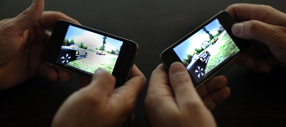 Celulares têm o dobro de jogadores de consoles no Brasil