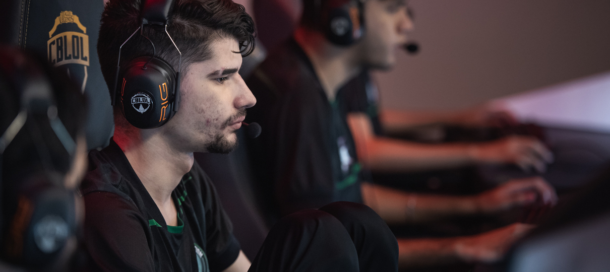 Plantão dos esports: Redemption se classifica para semifinais do CBLoL 2019