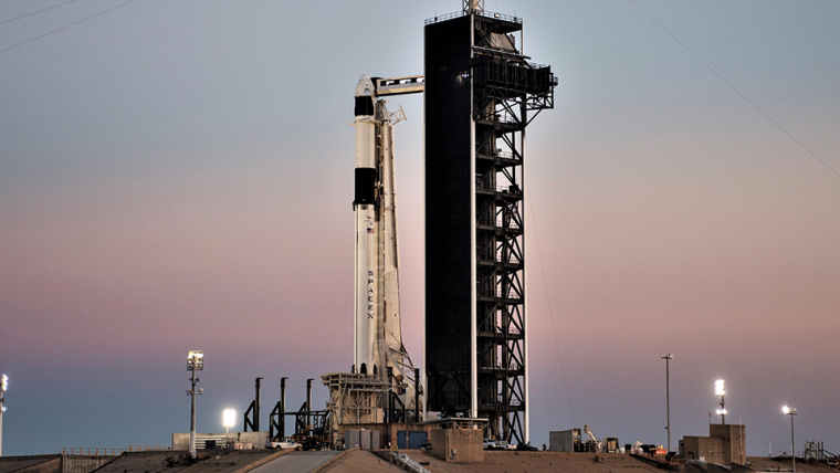 Em teste, SpaceX lançou uma cápsula de passageiros na órbita terrestre