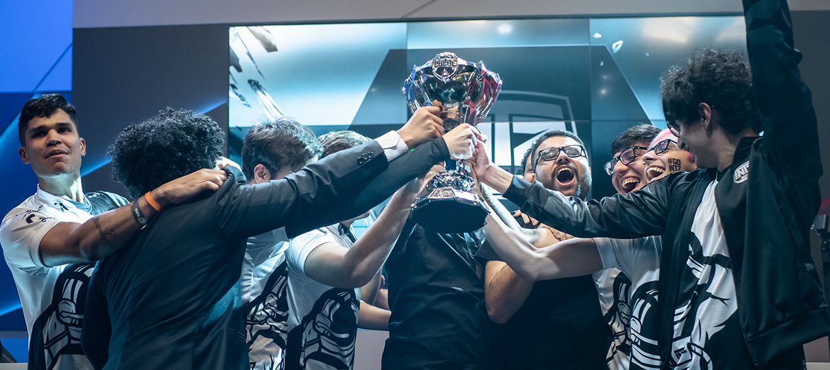 CBLoL 2019 | INTZ é o time campeão do CBLoL 2019