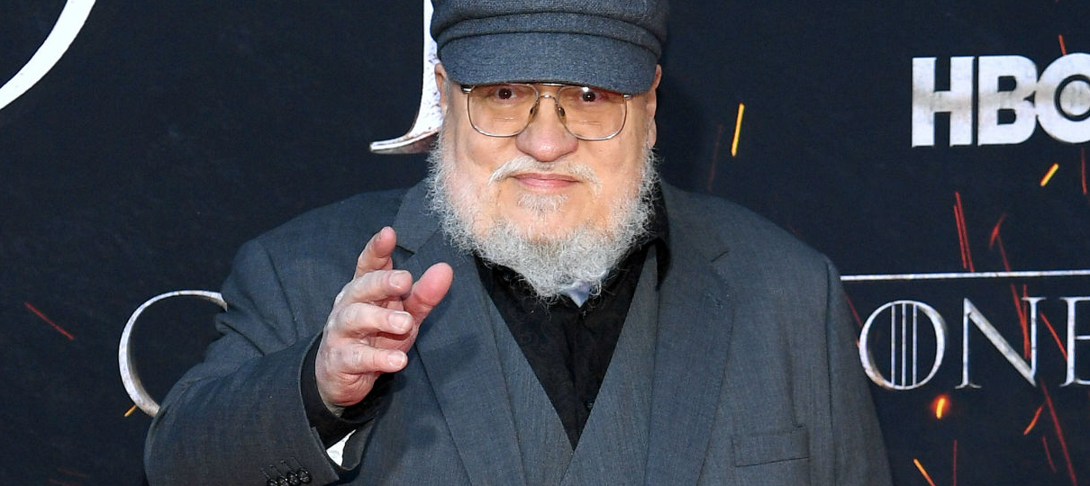 Game of Thrones | George R.R. Martin diz que próximo livro está "avançando bem"