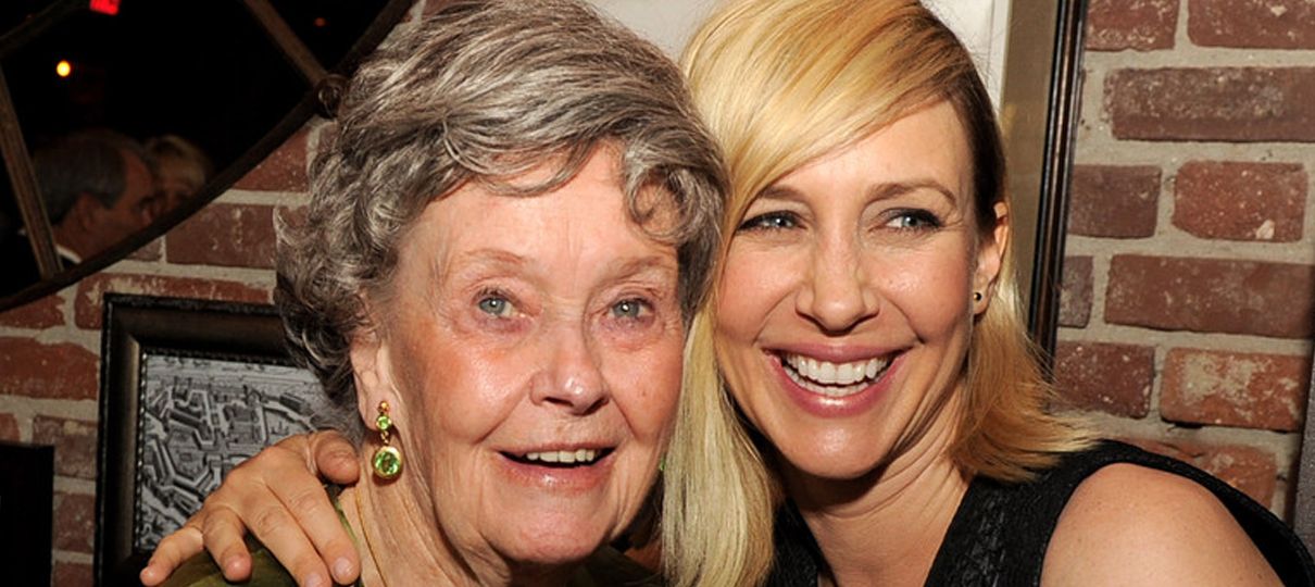 Morre Lorraine Warren, inspiração para Invocação do Mal