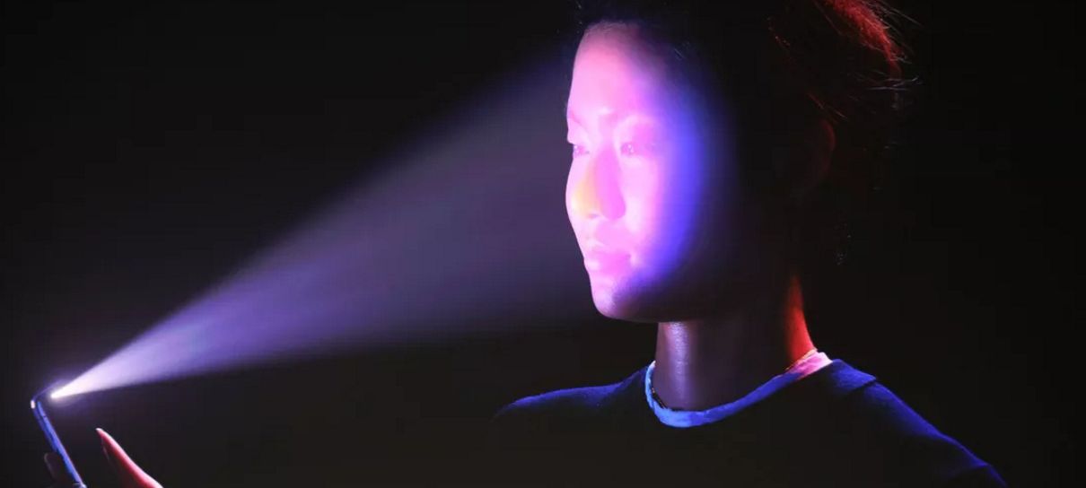 Adolescente processa Apple, alegando que reconhecimento facial causou prisão injusta