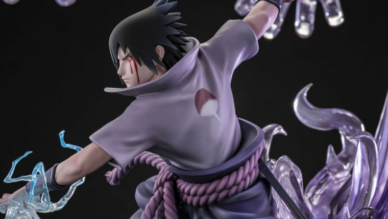 Naruto | Sasuke Uchiha invoca o Susano'o nesse figure incrível