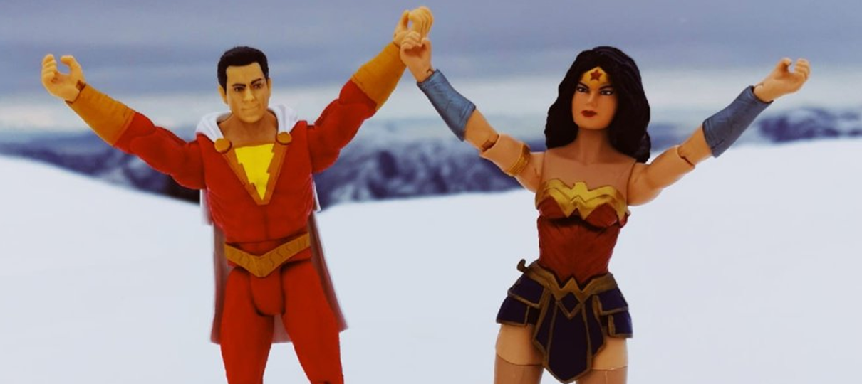 Gal Gadot parabeniza Zachary Levi pela estreia de Shazam!