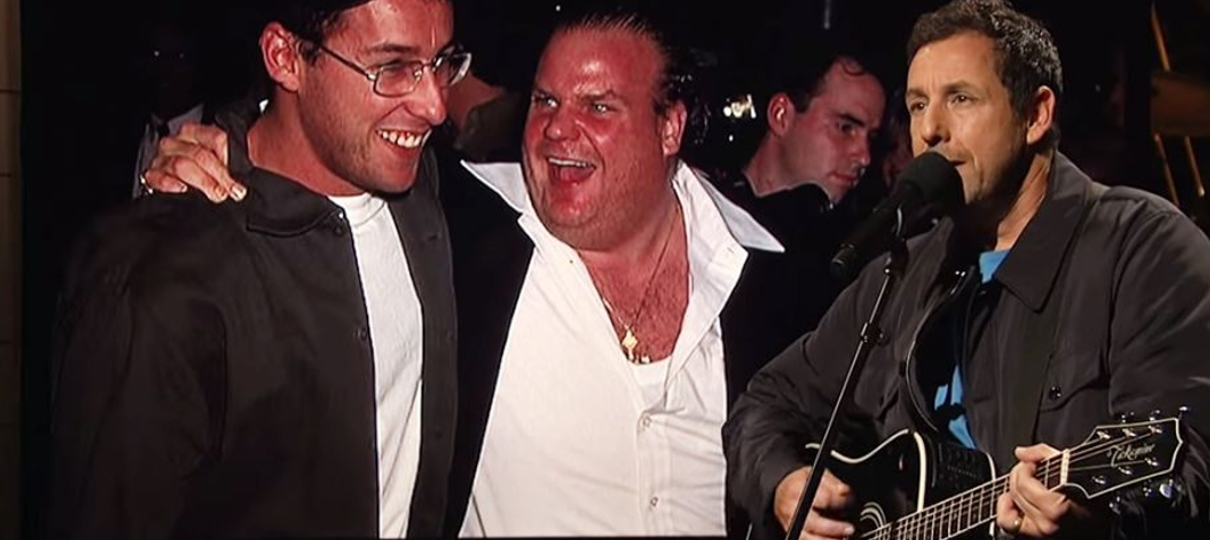 Adam Sandler se emociona em homenagem a Chris Farley no SNL