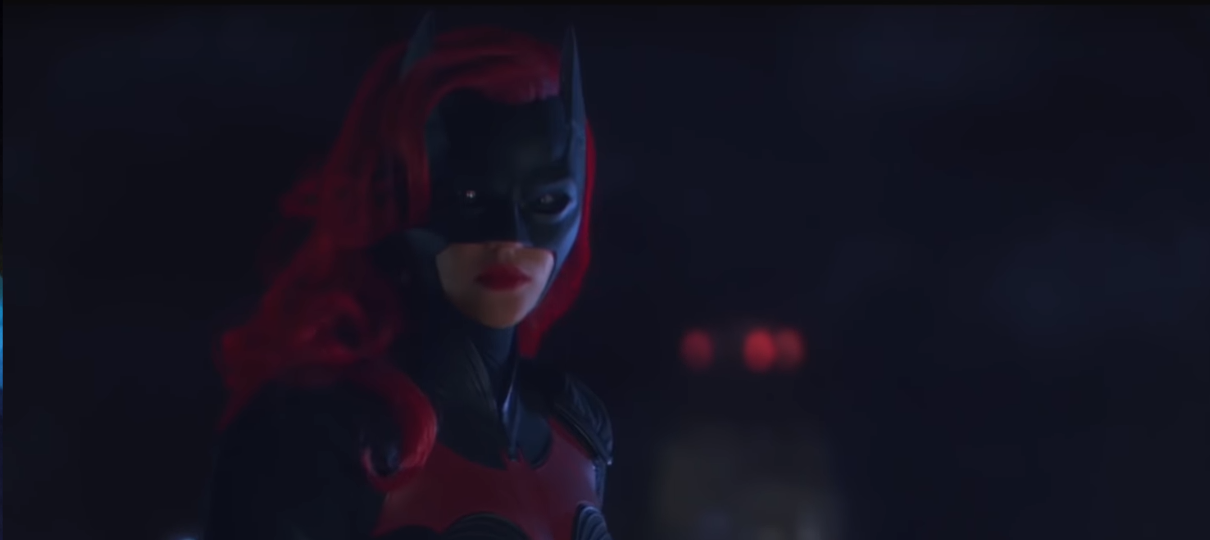 Batwoman | Série da heroína ganha primeiro teaser