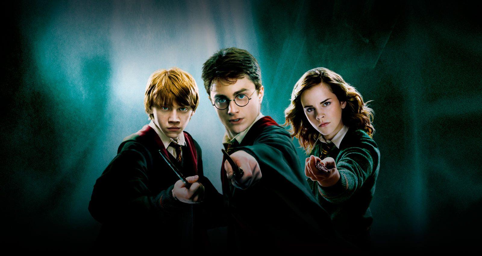 Harry Potter | J.K. Rowling vai lançar quatro ebooks de "não-ficção" da saga
