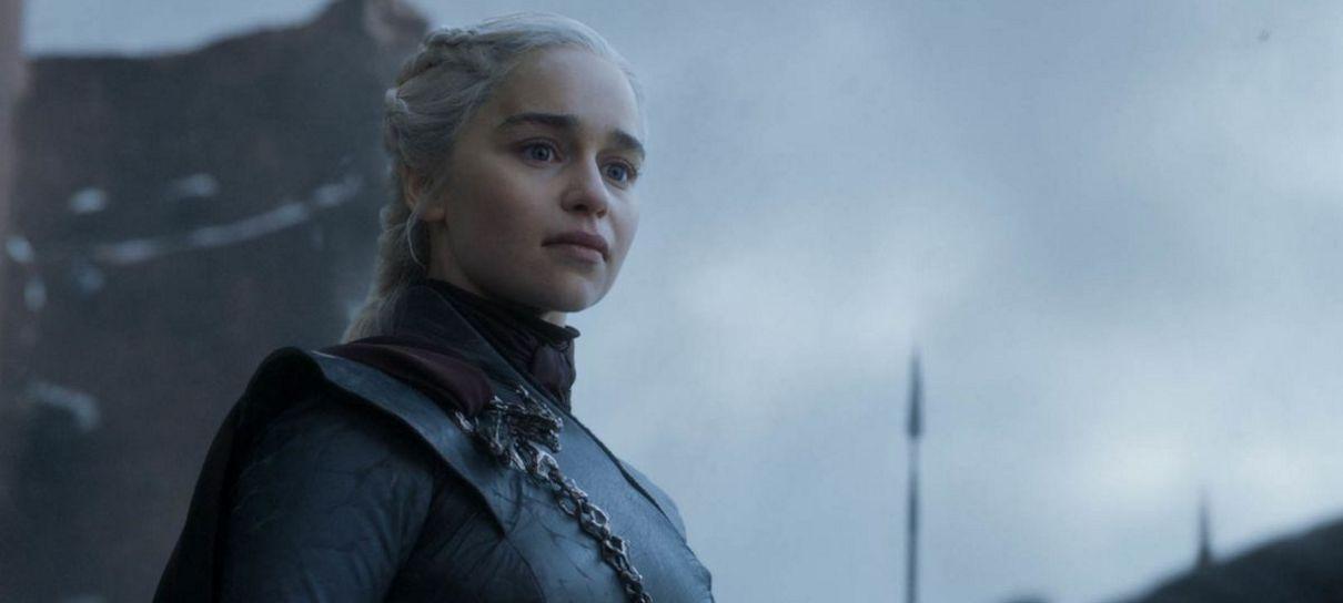 Game of Thrones | Emilia Clarke assistiu a vídeos de Hitler para fazer cena do discurso