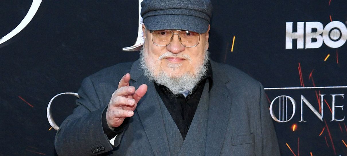 George R. R. Martin nega que terminou os dois últimos livros de As Crônicas de Gelo e Fogo