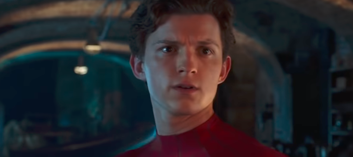 Homem-Aranha: Longe de Casa | Tia May foi dizimada pelo estalar de dedos de Thanos