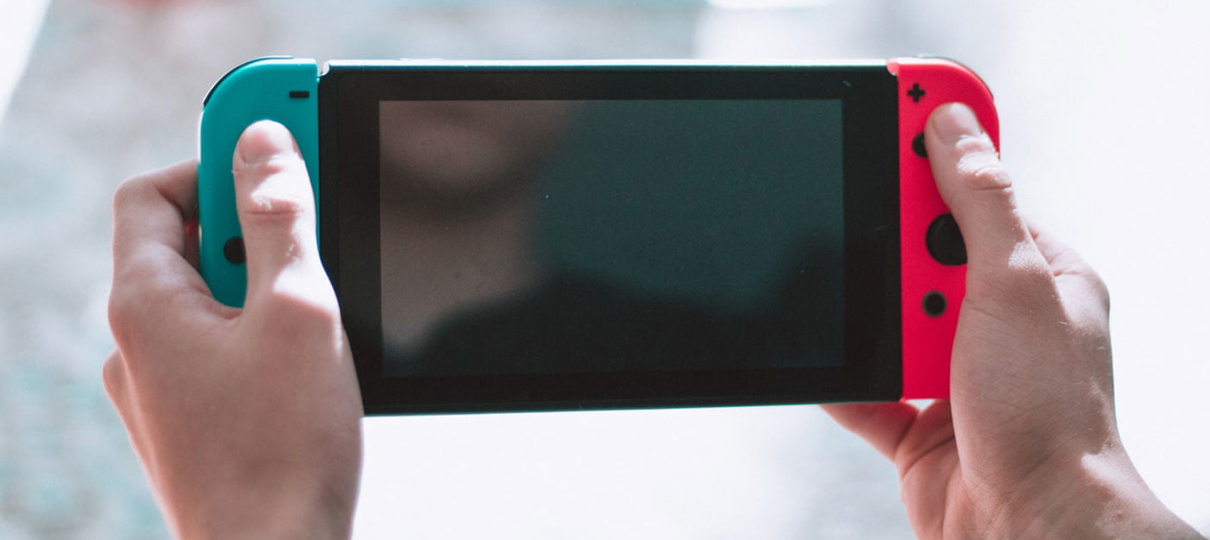 Nintendo Switch supera total de vendas do PlayStation 4 no Japão