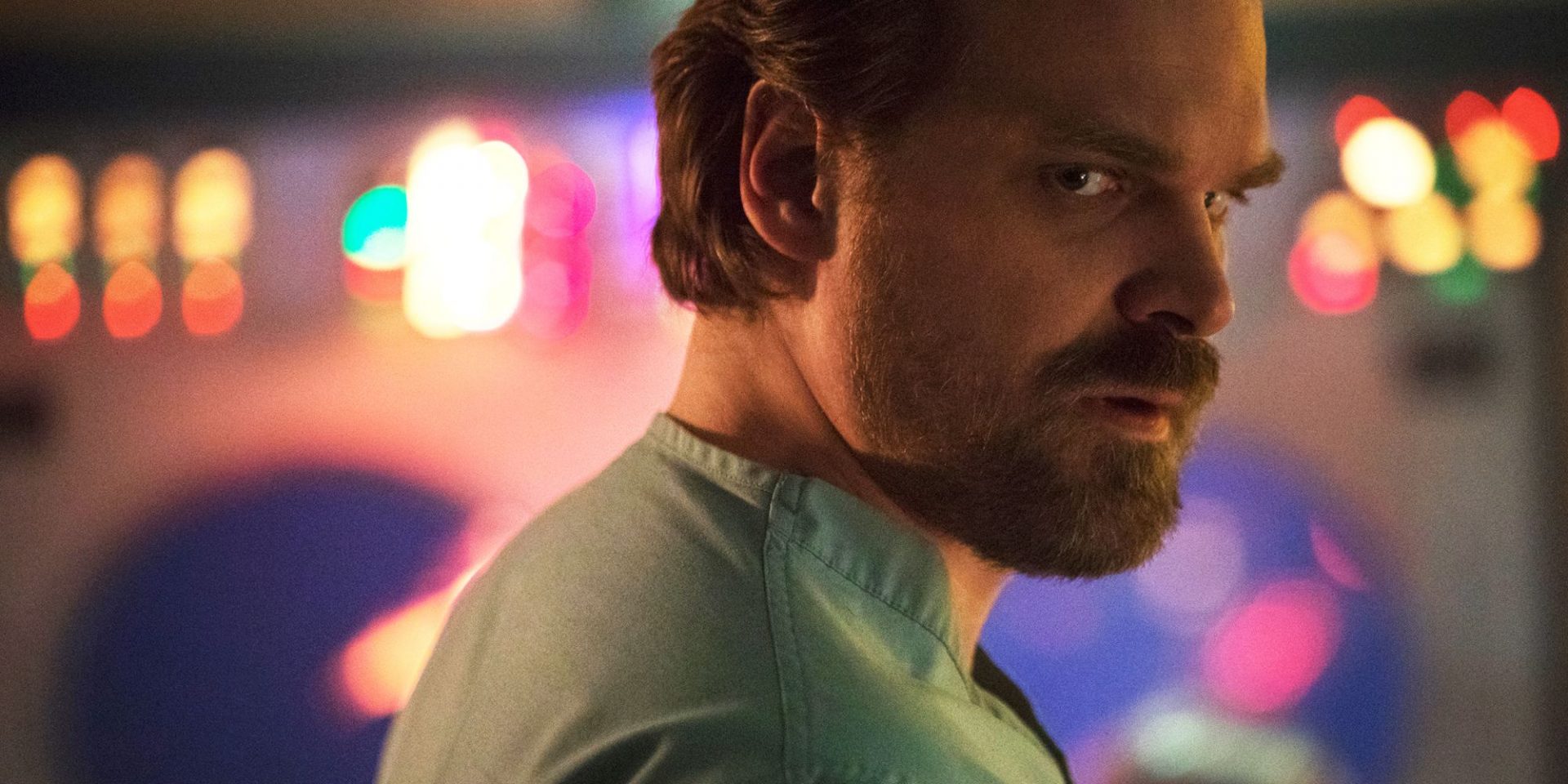Stranger Things | Terceira temporada é surpreendente e tocante, diz David Harbour