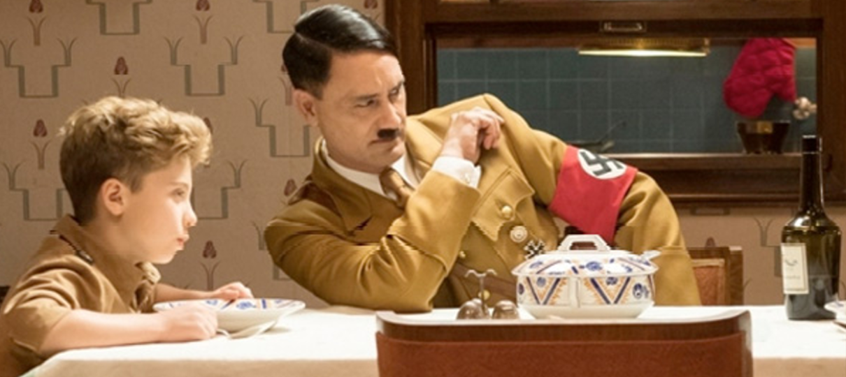 Filme em que Taika Waititi interpreta Hitler ganha data de estreia