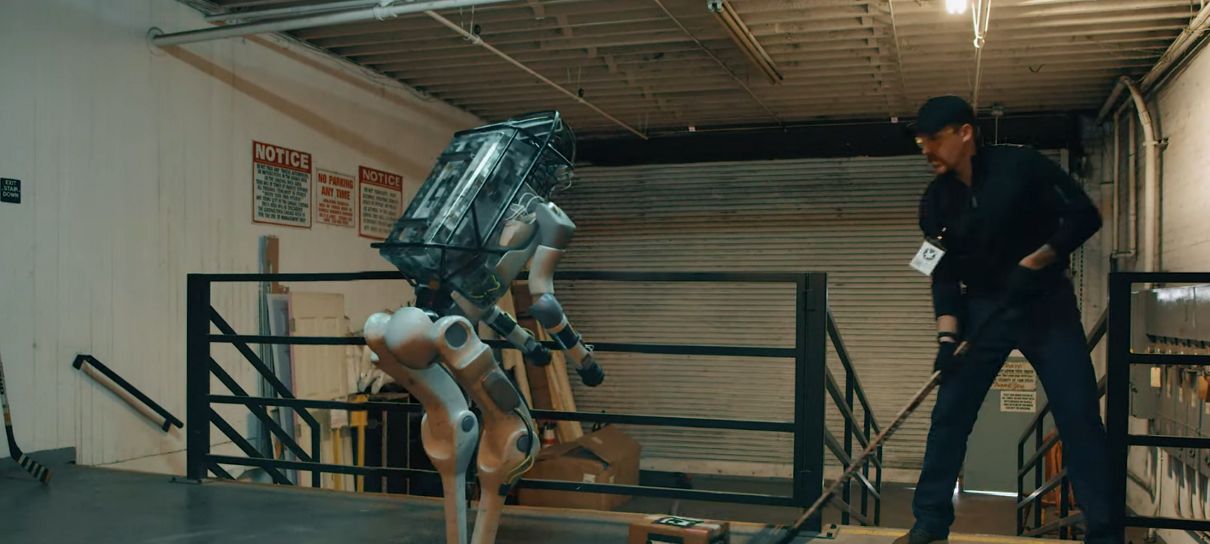 Vídeo do robô da "Boston Dynamics" sendo surrado é uma paródia