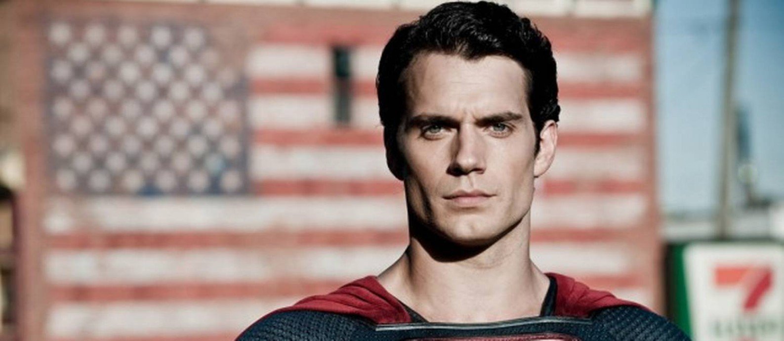 Henry Cavill será Sherlock Holmes em filme com Millie Bobby Brown