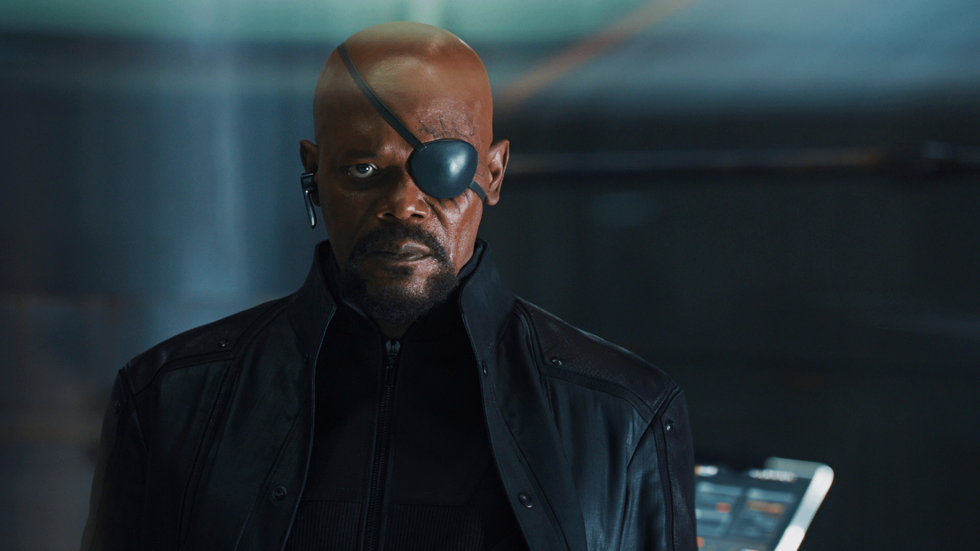 Homem-Aranha: Longe de Casa | Samuel L. Jackson está pistola com erro em pôster
