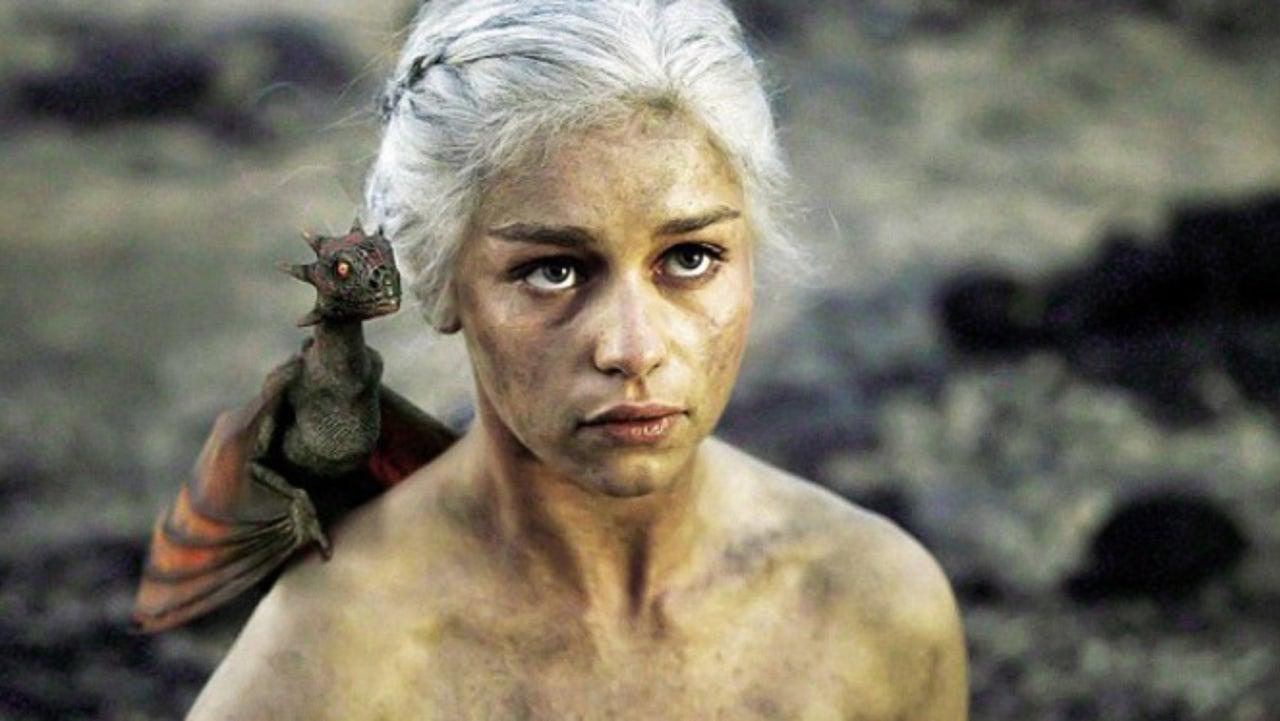 Game of Thrones | Emilia Clarke queria ter ficado com um ovo de dragão do set