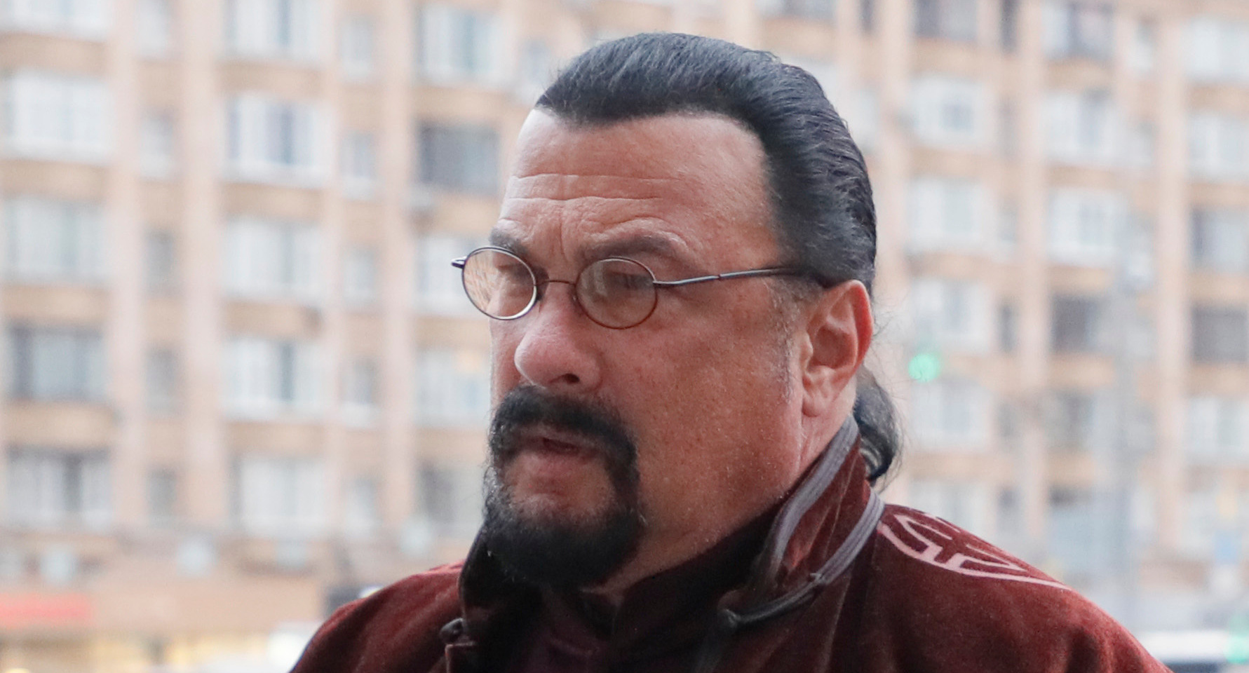Batman | Steven Seagal quase interpretou o herói no filme de 89