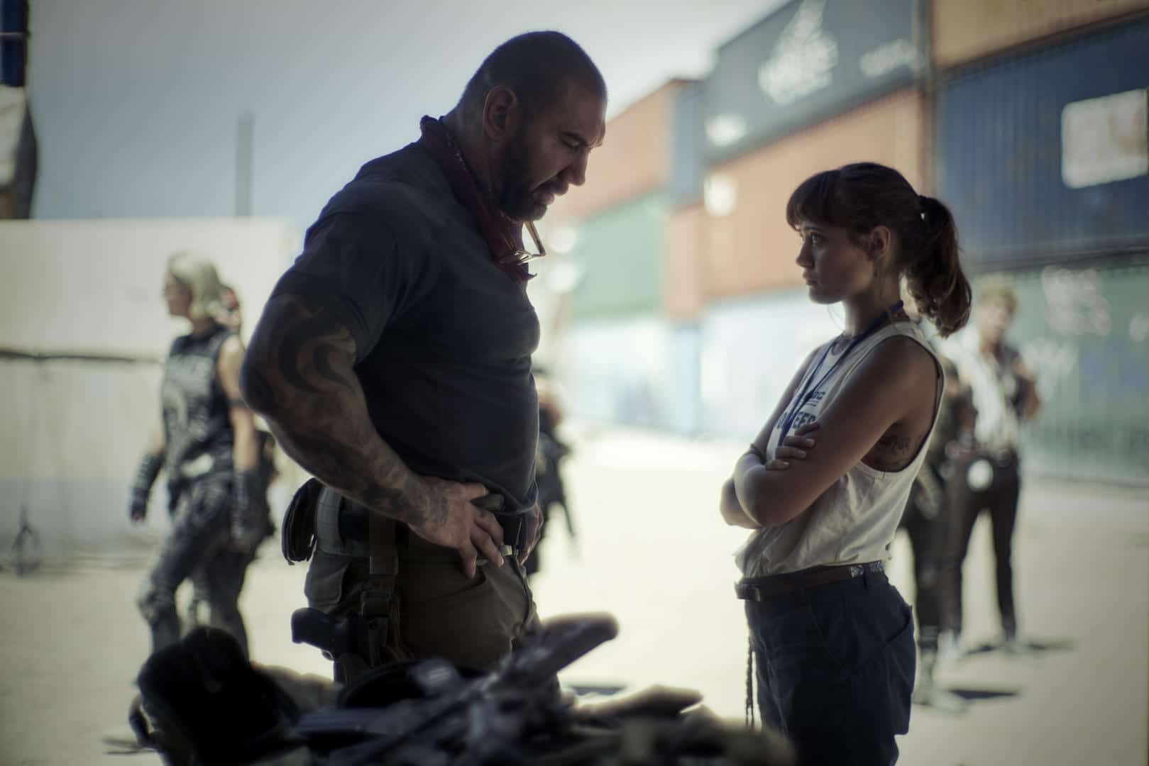 ARMY OF THE DEAD (L to R) DAVE BAUTISTA as SCOTT WARD, ELLA PURNELL as KATE WARD in ARMY OF THE DEAD. Cr. CLAY ENOS/NETFLIX © 2021