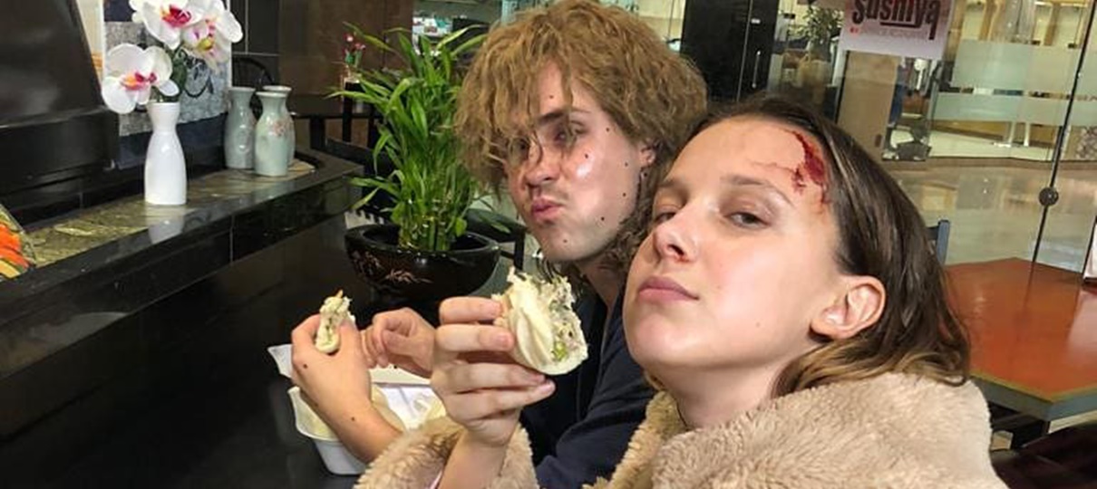 Elenco divulga fotos divertidas dos bastidores da terceira temporada de Stranger Things