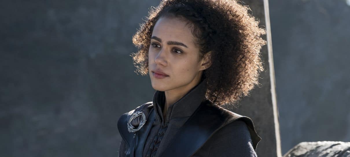 Atriz de Game of Thrones diz que showrunners são "lendários"
