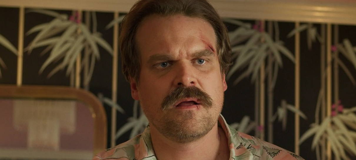 E se Jim Hopper fosse Magnum?