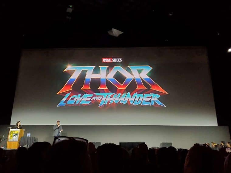 Universo Marvel: 'novo Thor' é uma mulher, tem câncer e está careca? -  TecMundo