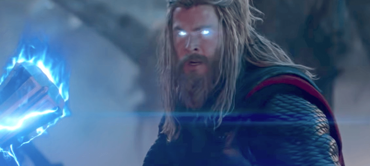 GazetaWeb - Chris Hemsworth roda cena de 'Thor' com visual anos 80