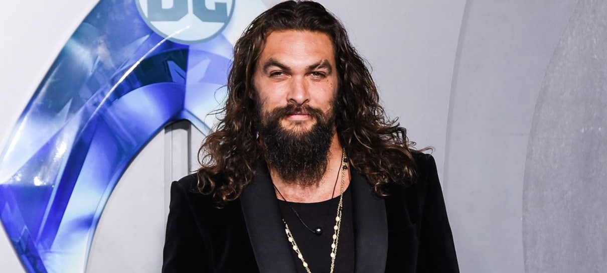 Jason Momoa não vai gravar Aquaman 2 enquanto protestos no Havaí não forem ouvidos