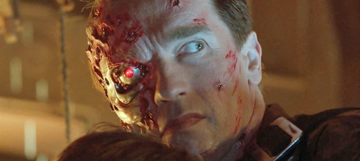 Schwarzenegger deseja um feliz dia do julgamento para os fãs de O Exterminador do Futuro