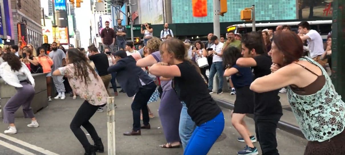 The OA | Fãs fazem protesto contra o cancelamento