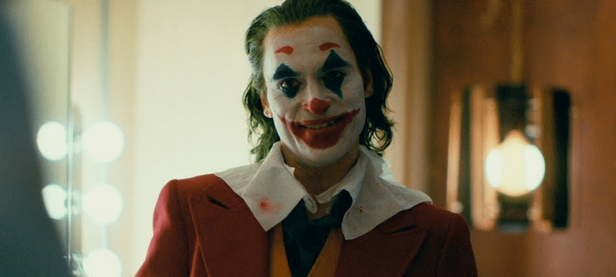 Coringa | Warner afirma que filme não incentiva a violência