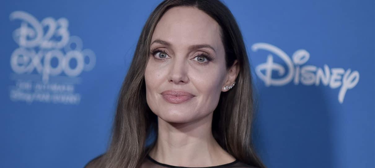Fotos dos bastidores de Eternos revela visual de Angelina Jolie como Thena