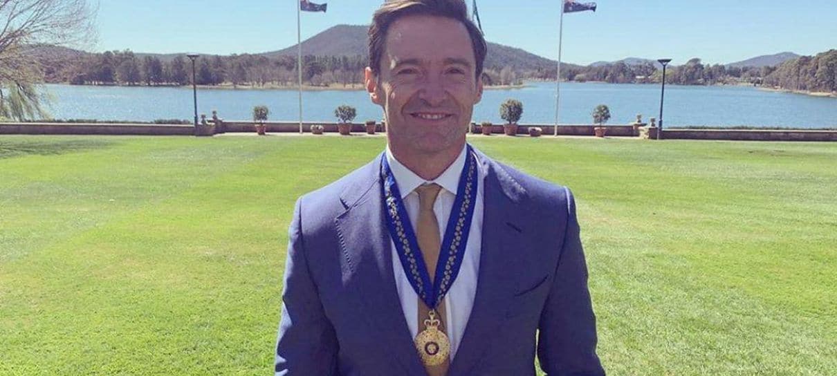 Hugh Jackman é homenageado na Austrália e Ryan Reynolds aproveita para zoar o amigo