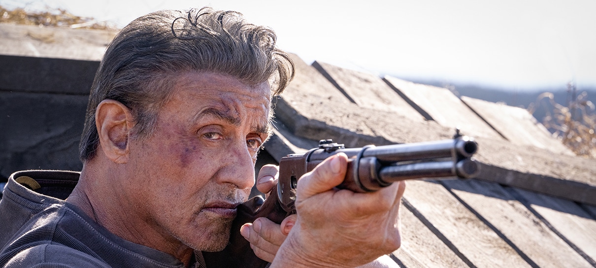 Stallone está com sede de vingança em trailer de Rambo: Até o Fim