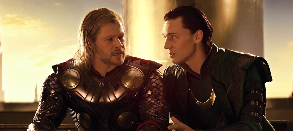 Thor: Ragnarok  Tom Hiddleston e Chris Hemsworth falam sobre o